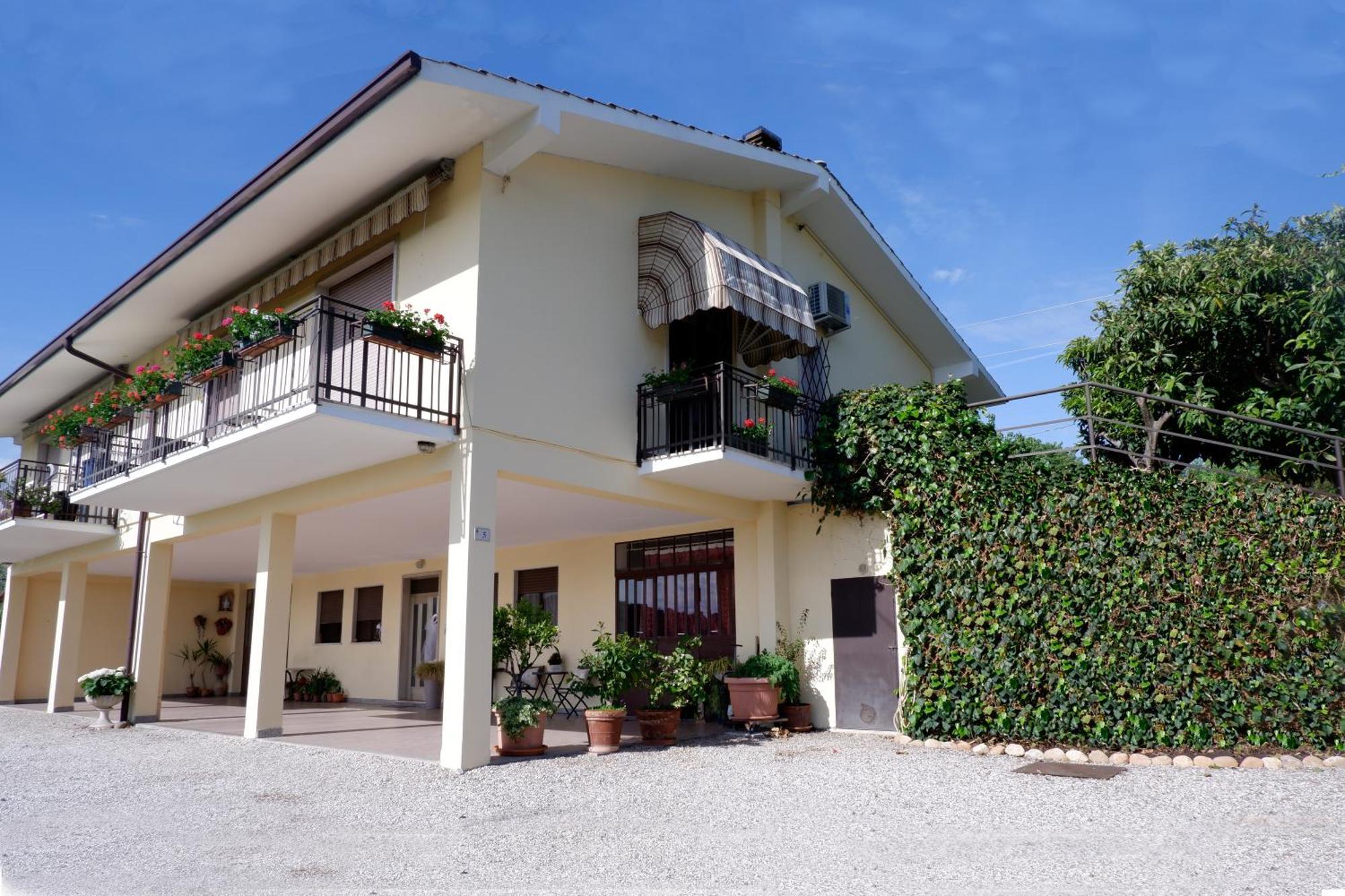L'edera Apartment *